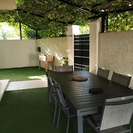 Villa J Et V Bédarrides Kültér fotó